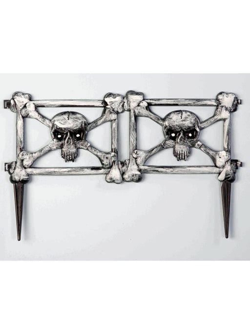 19-inch Skull Distressed Fence - costumesupercenter.com
