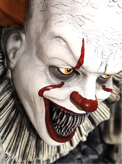 37-inch IT Pennywise Wall Breaker Decoration - costumesupercenter.com